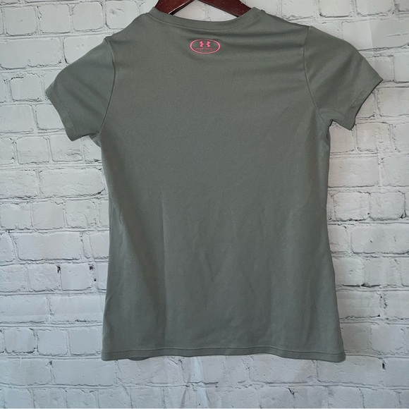 under armour heat gear gray & pink shirt size YMD - Picture 4 of 6